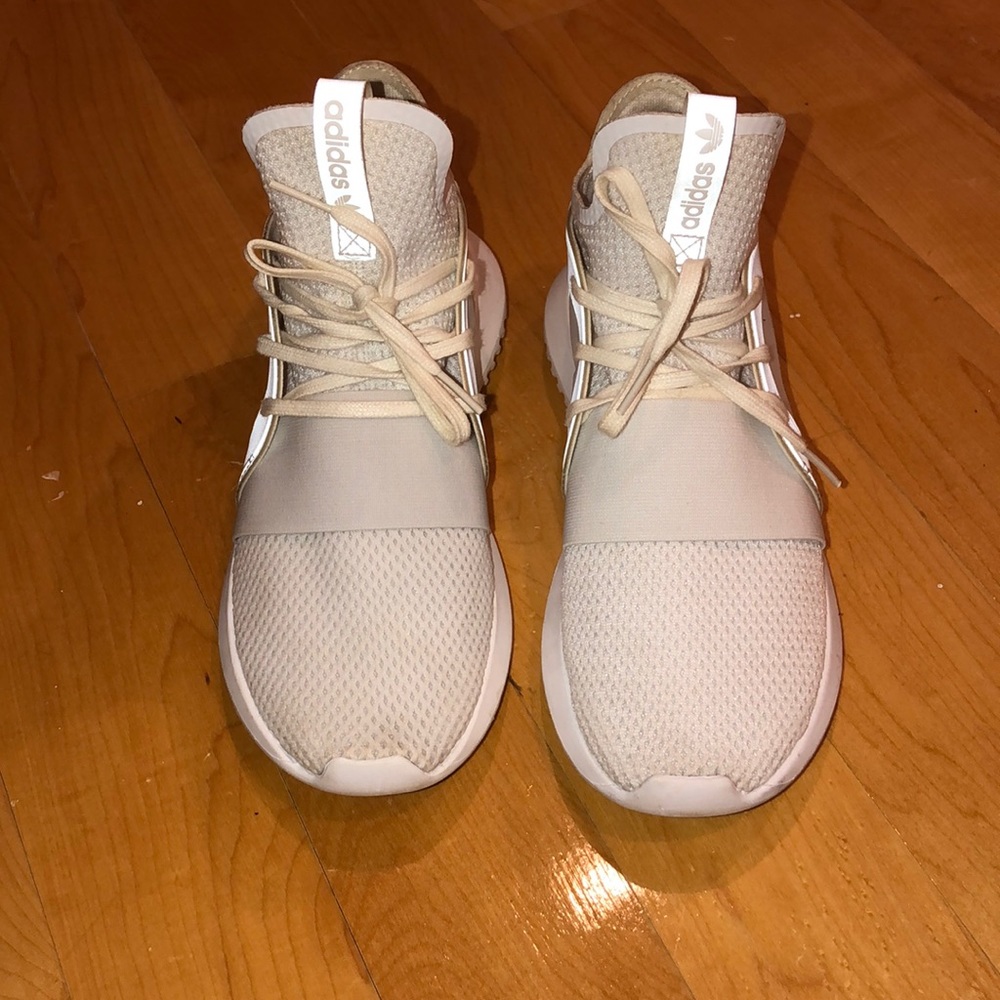 Adidas Tubular. White. Size 6
